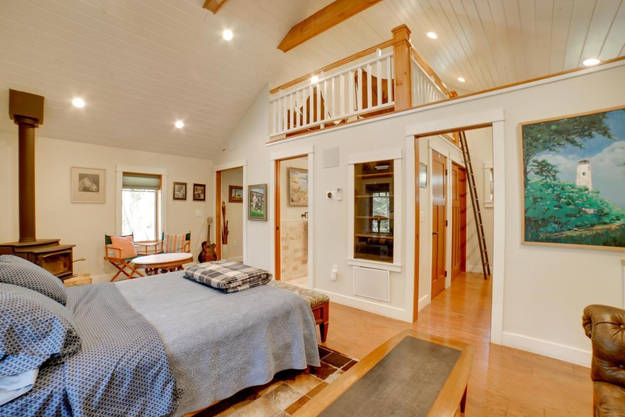 Pet-Friendly Pennsylvania Vacation Rental With Pool! Laughlintown Esterno foto